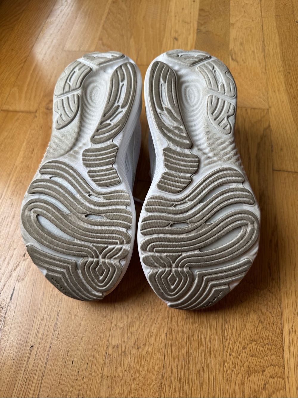 Brooks Women’s Glycerin 22 Neutral Running Shoe - Picture 10 of 10
